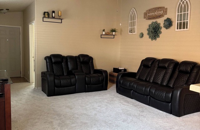 Charming & clean 3-bedroom house with WiFi on the Southwest Mesa of Albuquerque