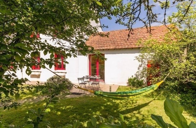 Charming Cottage in Brière Park with Private Garden and Modern Amenities