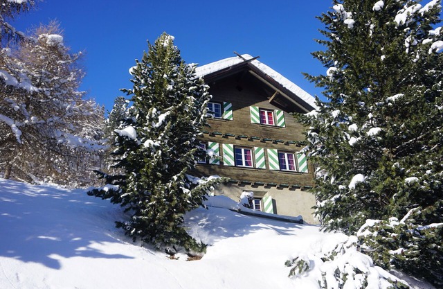 Charming Engadine Chalet in St.Moritz with Historic Flair and Ideal Location