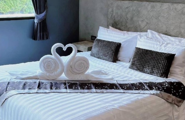 Charming Family room Ban Chang, Thailand - Perfect Getaway