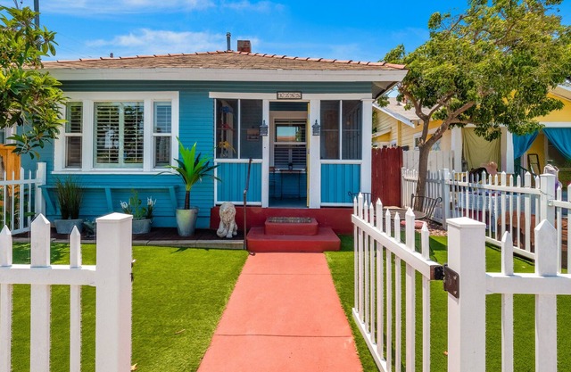 Charming Family-Friendly Cottage Near Balboa Park, Walk to Downtown - Dogs OK