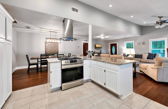 Charming Farmhouse Unplug Unwind Explore Waco