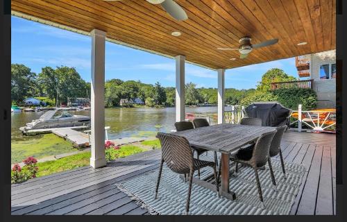 Charming Home on Esopus Creek