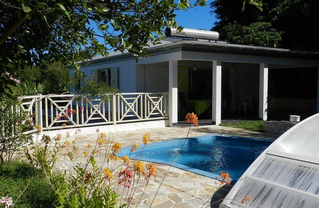 charming house in a pleasant, flowery and wooded setting