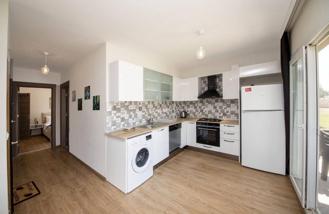 Charming House With Shared Pool in Milas