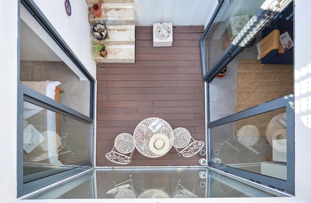 Charming house with terrace in Lisbon.WIFI.