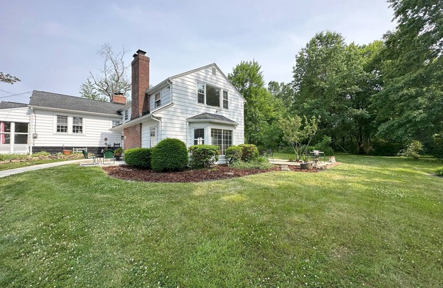 Charming Hudson Farmhouse on 12 Acres - 2 Miles from Cuyahoga Valley Nat’l Park
