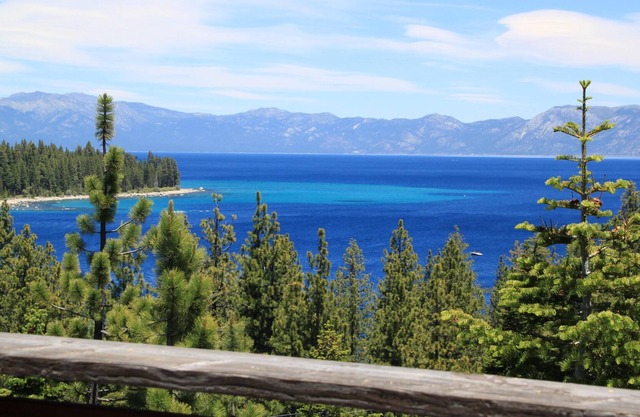 *Charming Lake Tahoe Home w/ Spectacular Panoramic Views Overlooking Meeks Bay