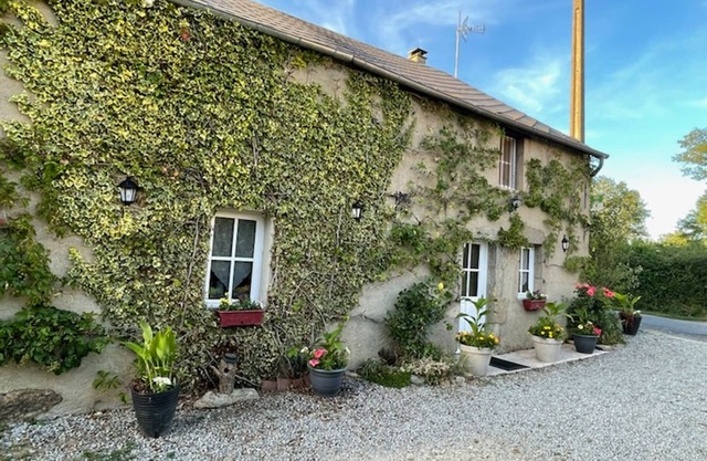 Charming lodging with private garden, pet-friendly