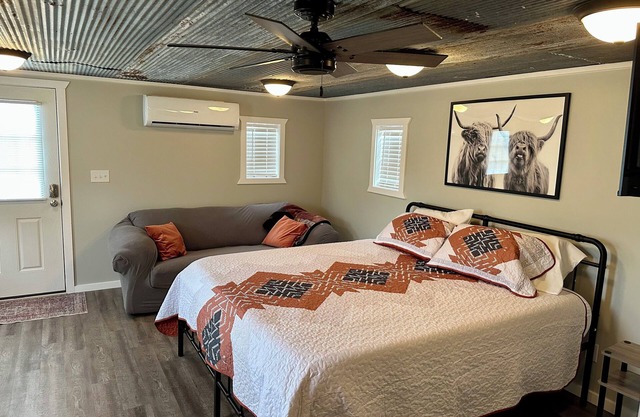Charming new tiny house-Friendship IN