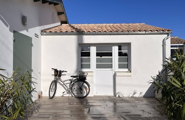 Charming Oléronaise house 5 minutes from the beach and 2 minutes from the market