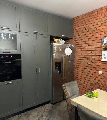 Charming Private House Pekini av