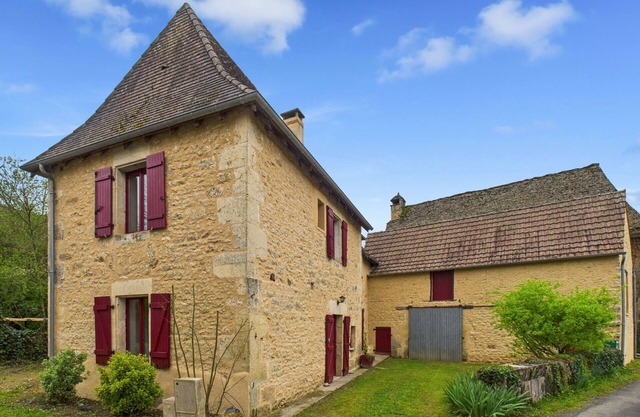 Charming stone house for 6 – Valojoulx