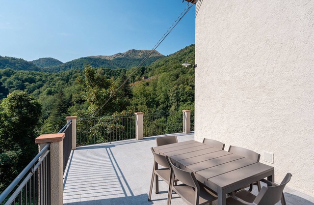 Charming Tuscan Stone House - Near Lucca