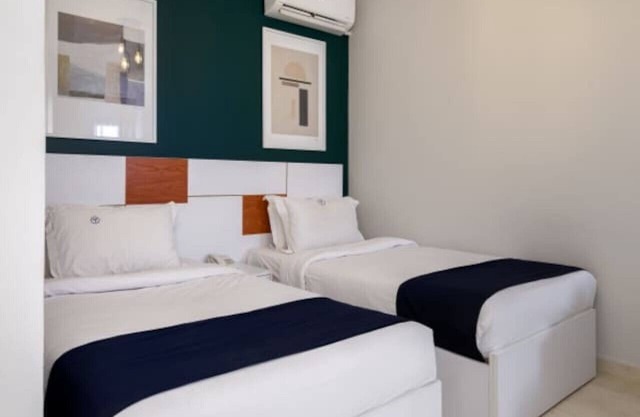 Charming Twin Superior Studio with Garden Views and Free Breakfast