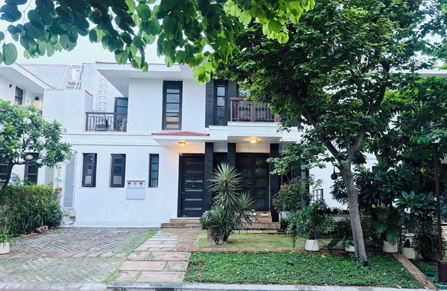 Charming Villa with Soaking Pool & Serene Outdoor Spaces.