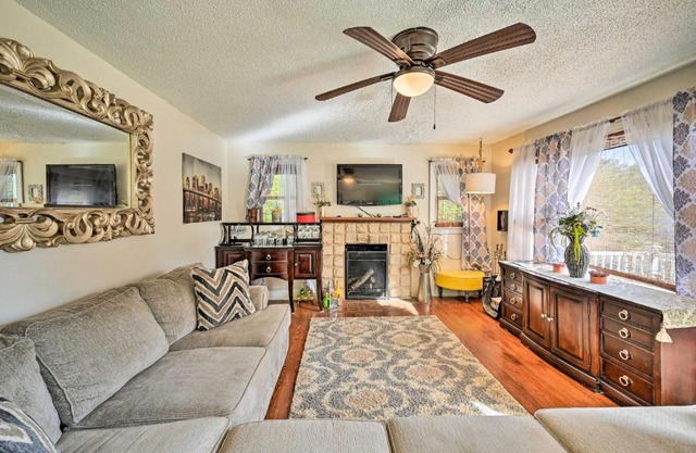 Charming Winston-Salem Home about 5 Mi to Dtwn!