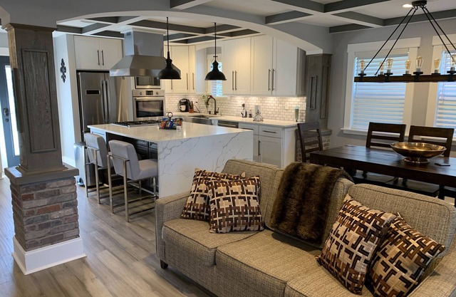 Château Marchand Custom Home West Midtown Westside Station 1 Mile From Top Golf