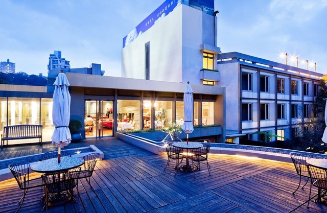 CHECK inn Select Taipei Yamgmingshan