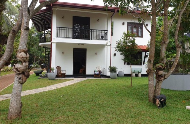 Chenu Villa Hikka