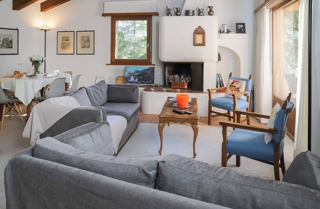 Chesa Prasüra 10 by Interhome