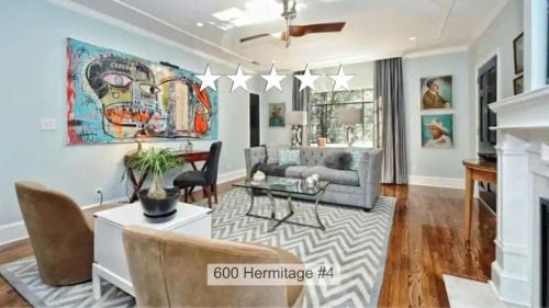 Chic and Comfortable 2BR near Uptown