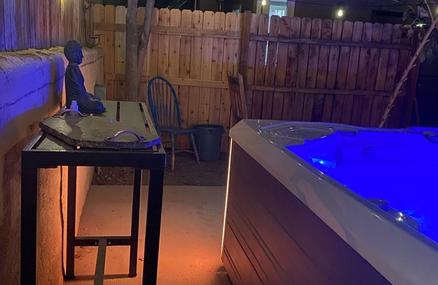 Chic Casita with hot tub and fire pit