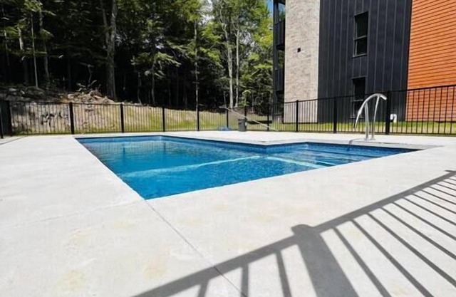 Chic Repère avec spa à Orford