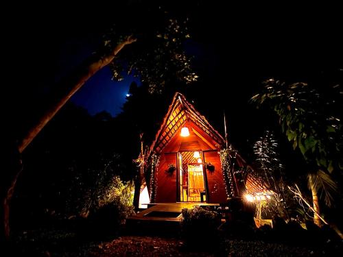 Chika's Place River View Udawalawa