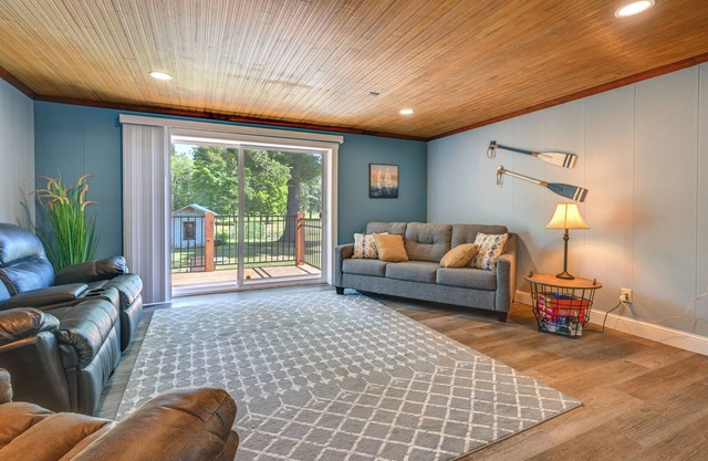 Chippewa Falls Retreat on Lake Wissota w/2 Decks!