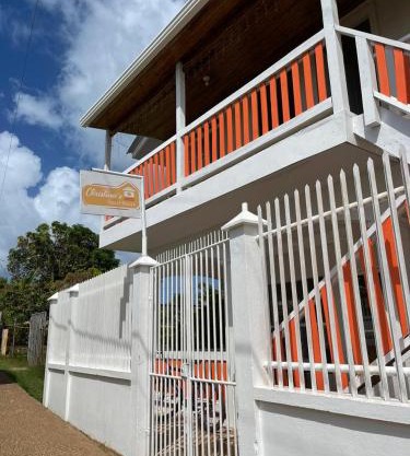 Christina's Guest House OFFICIAL