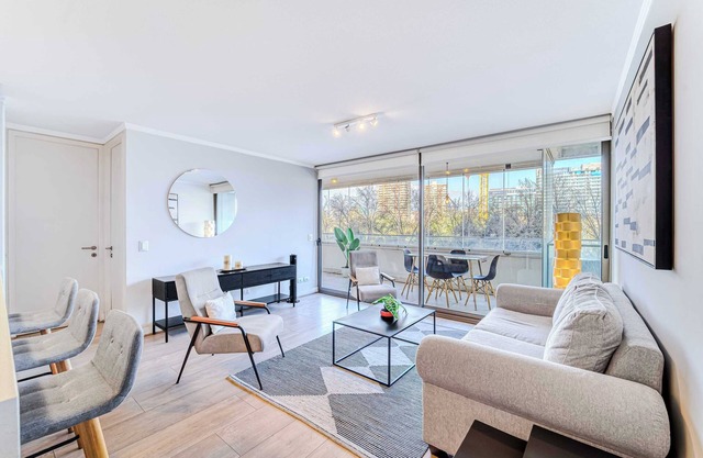 Citadel View 2BR Balcony & Parking