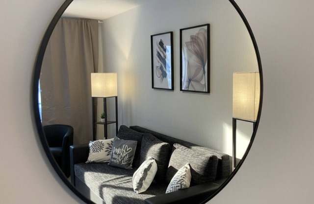 City, Culture & Campus - Central at Karlsruhe Castle- APOLONIAliving