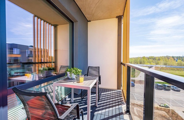CITYGATE APARTMENT WITH SUN BALCONY