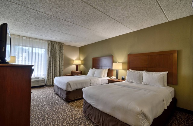 Clarion Inn & Suites Cortland - University Area