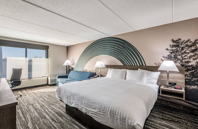 Clarion Pointe Rock Hill Near University