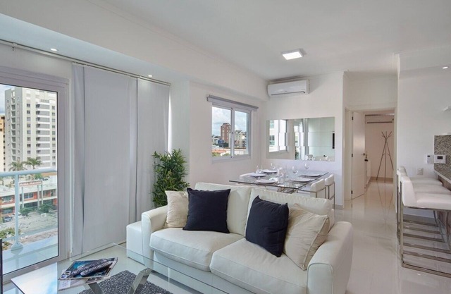 Classy 1BR | wifi * Downtown | Piantini