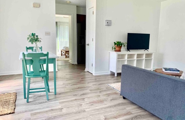 Classy vacay stay at Swansboro