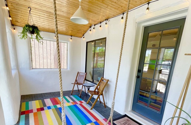 Clean, cozy, adorable, adobe bungalow close to everything.