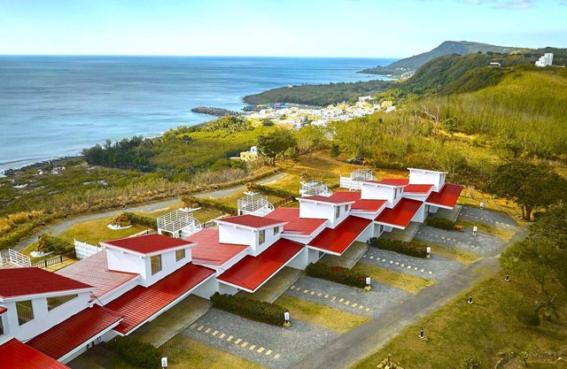 CLIFF VILLA
