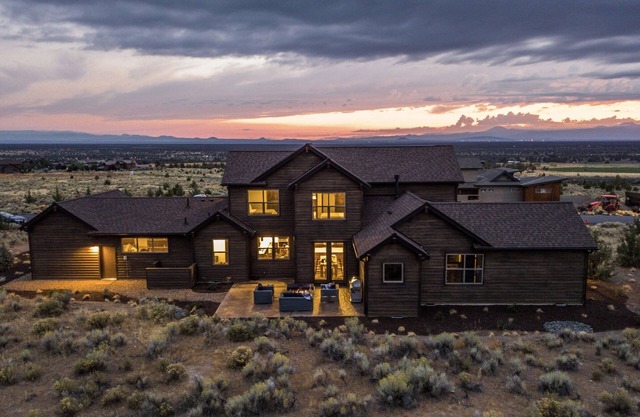 Clint by AvantStay | Within Brasada Ranch Community | Golf Course,Pool & Hot Tub