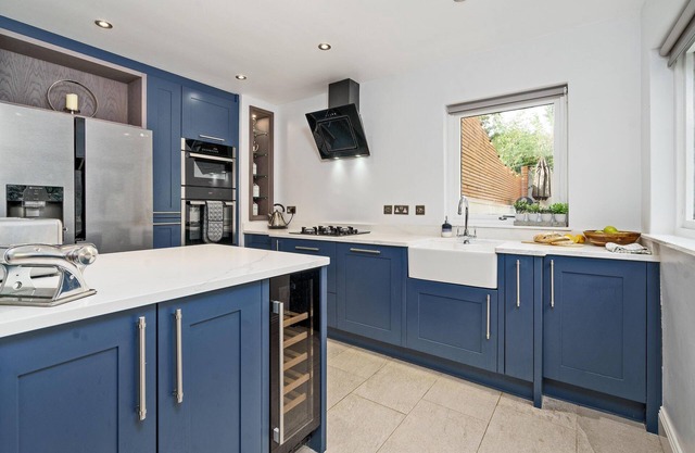 Clovelly House: Relaxed Family Coastal Home