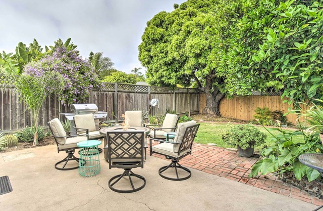 Coastal Carlsbad Home: 1 Mi to Beach & Downtown
