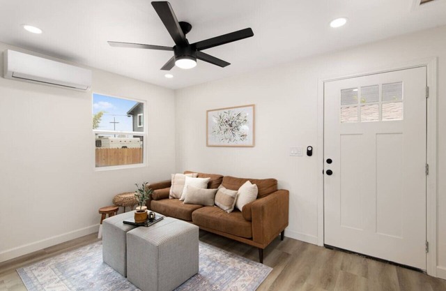 Coastal Charm - 1/1 - Close to All