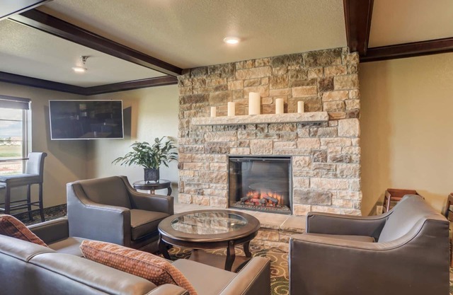 Cobblestone Inn & Suites - Altamont