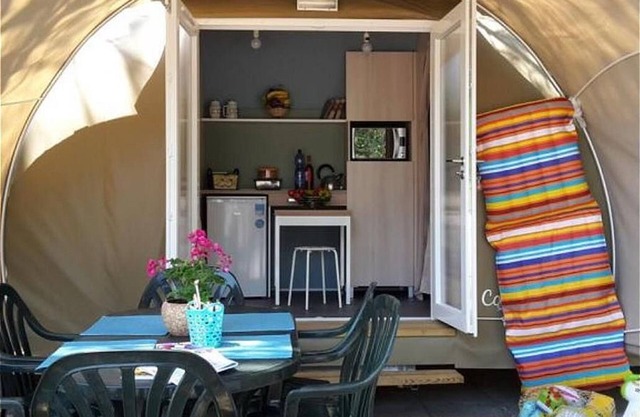 Coco Tent - Two Bedroom Resort, Sleeps 4
