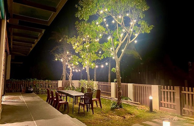 Combo ăn uống + tắm hồ bơi ( tính theo giờ)