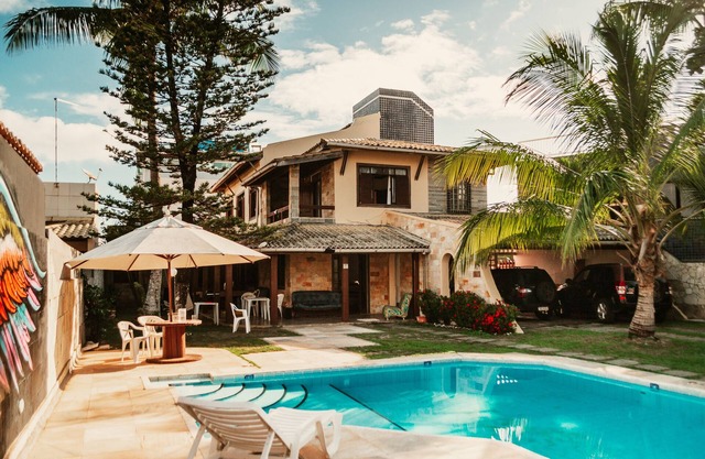 COME AND ENJOY YOUR HOLIDAYS! CONTACT: HOUSE WITH 10/4