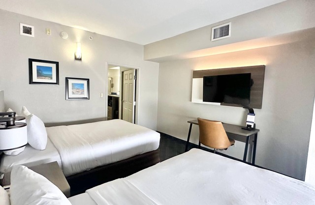 Comfort Inn & Suites Calhoun South