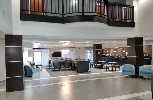 Comfort Inn & Suites Columbus North
